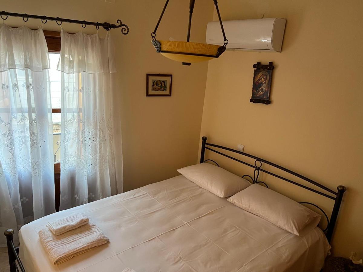Pyrgos Lejlighed Pyrgi  Eksteriør billede